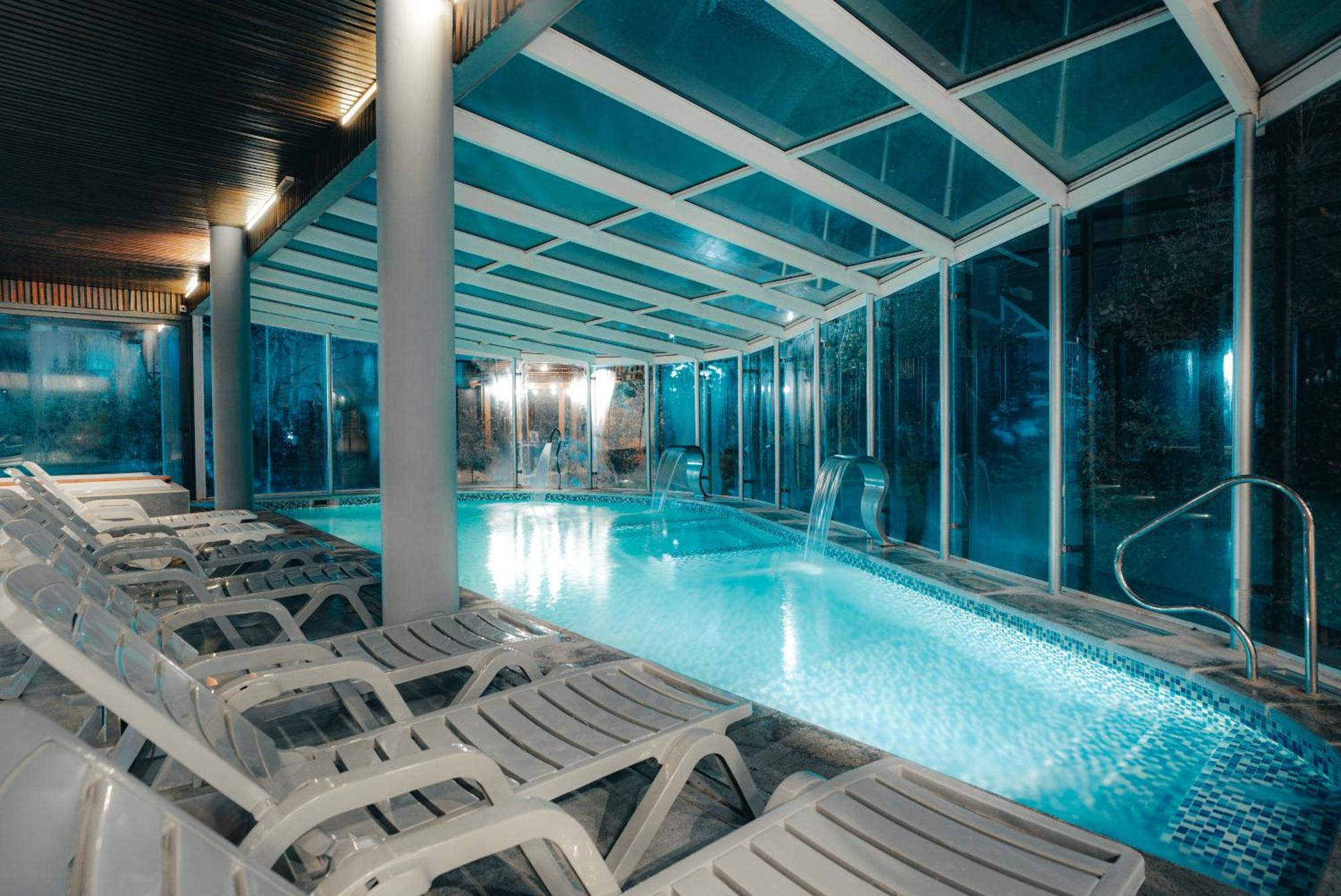 Aparthotel Destinar Carilo